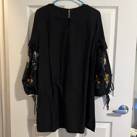 Zara Black Floral Embroidered Shift Bell Sleeve Dress - Picture 5 of 5